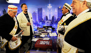 Sn. Adnan Oktar'ın Dünyaca Ünlü Mason Localarının Büyük Üstadları  ile görüşmesi – Temmuz 2012